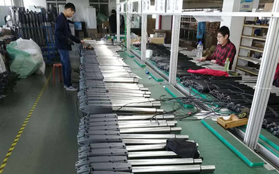 Shenzhen songrui electric door &amp; window systems Co., Ltd línea de producción de fábrica